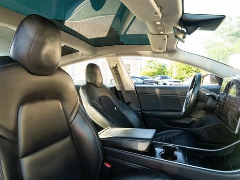 Used 2018 Tesla Model 3 Long Range AWD/4WD image 9