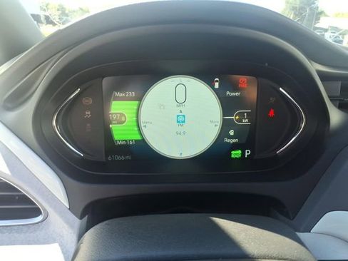 Used 2021 Chevrolet Bolt LT FWD image 7