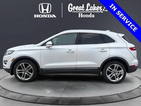 Used 2017 Lincoln MKC Reserve w/ Lincoln MKC Climate Package AWD/4WD image 3