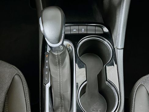 Used 2025 Buick Encore GX Preferred image 24