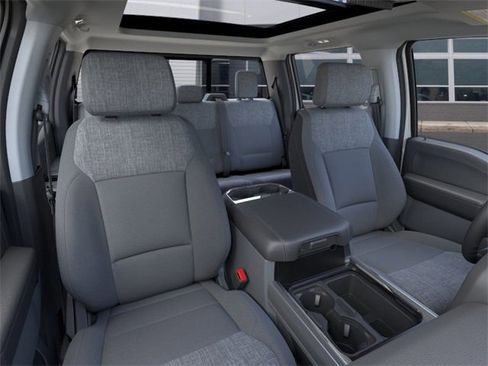 New 2025 Ford F250 XLT w/ Black Appearance Package image 10