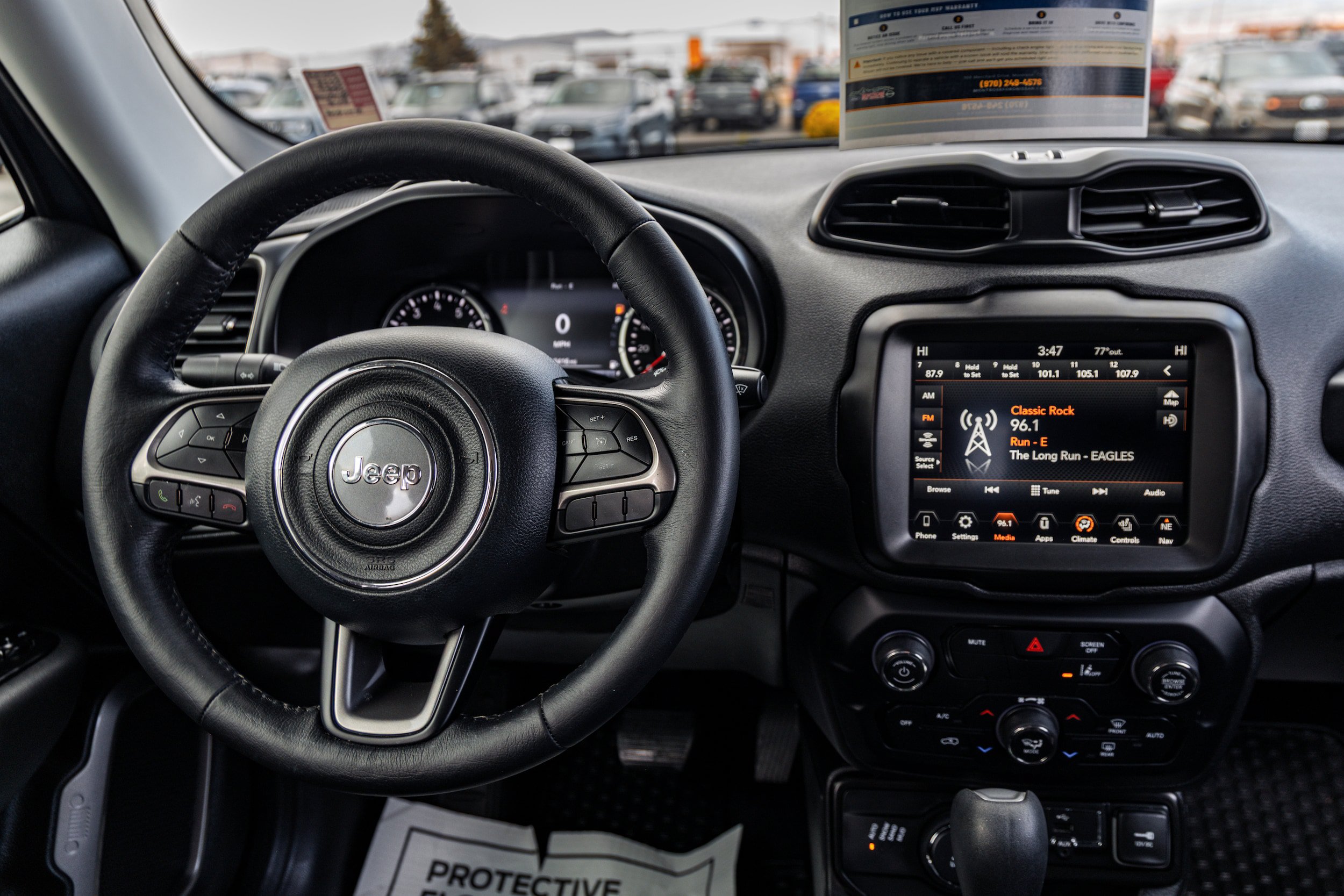 Used 2022 Jeep Renegade Latitude w/ Convenience Group AWD/4WD image 15