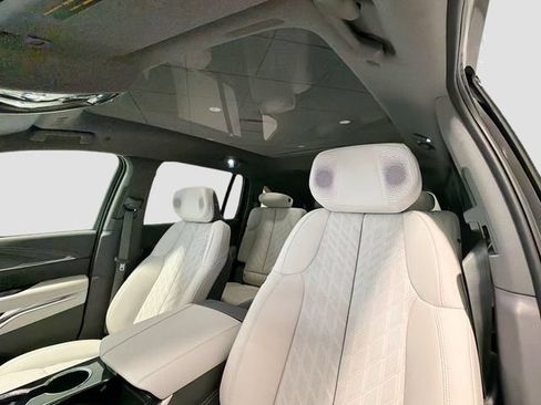 New 2026 Cadillac Escalade IQ Sport 1 w/ LPO, ONYX Package AWD/4WD image 20