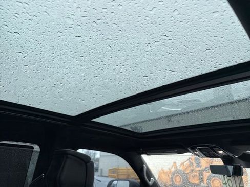 Used 2023 Jeep Grand Wagoneer Series II image 5