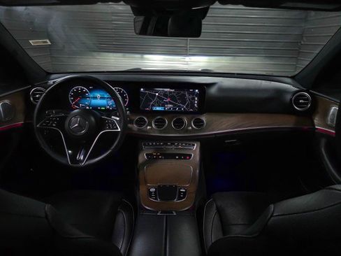 Used 2021 Mercedes-Benz E 450 4MATIC Sedan image 12