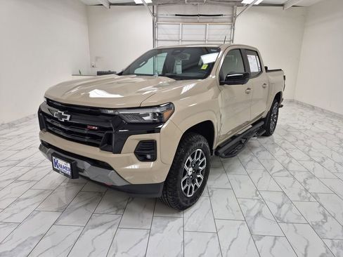 Used 2024 Chevrolet Colorado Z71 w/ Z71 Convenience Package 2 image 1