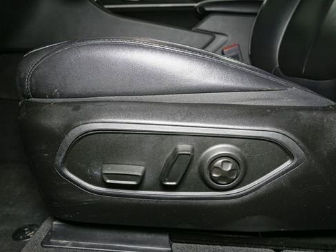 Used 2023 Jeep Grand Cherokee Limited w/ Black Appearance Package AWD/4WD image 41