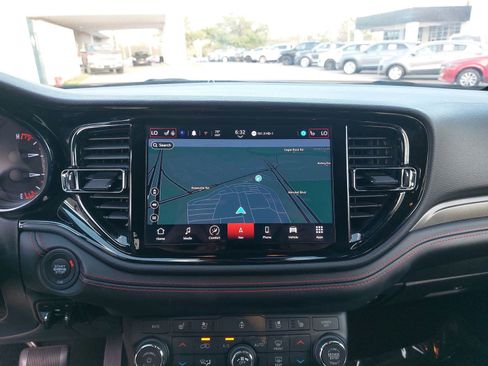 Used 2024 Dodge Durango GT image 24
