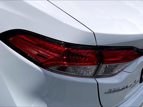 Used 2024 Toyota Corolla LE FWD image 23
