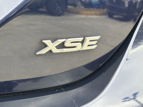 Used 2022 Toyota Camry XSE image 10