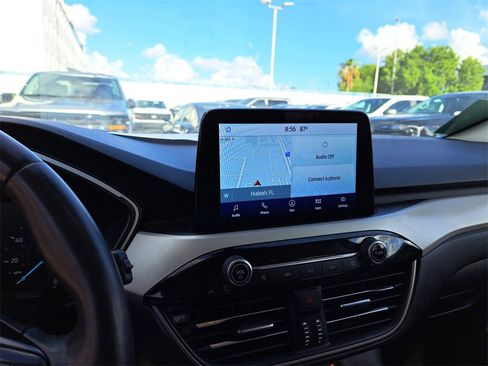 Used 2021 Ford Escape SE w/ Convenience Package image 18