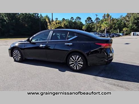 Used 2023 Nissan Altima 2.5 SV image 27