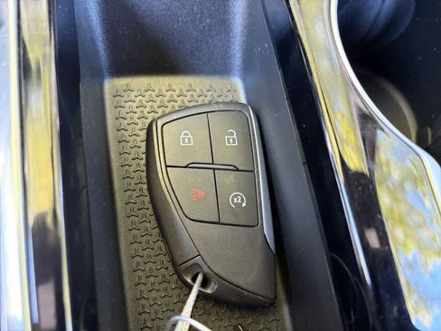 Used 2025 Chevrolet Equinox LT FWD image 21