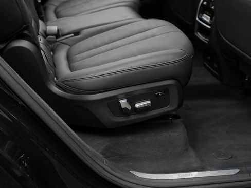 Used 2020 BMW X7 xDrive40i w/ Premium Package image 38