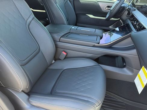 New 2026 INFINITI QX80 Autograph image 32