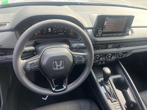 Used 2025 Honda Accord LX image 12