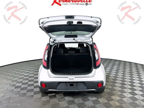 Used 2019 Kia Soul w/ Convenience Package image 29