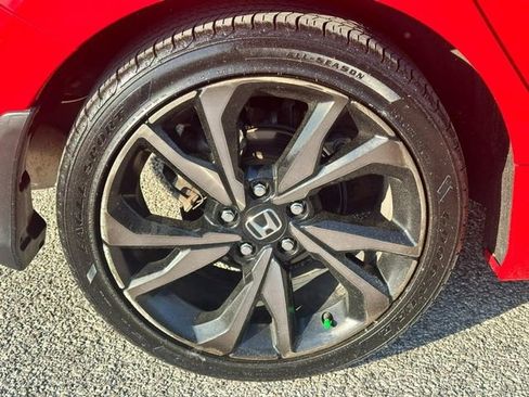 Used 2019 Honda Civic Sport image 7
