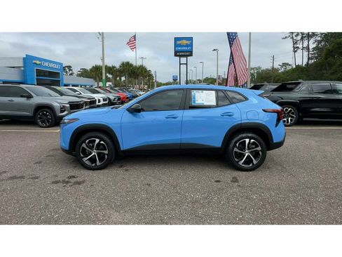 Used 2024 Chevrolet Trax RS w/ Driver Confidence Package image 5
