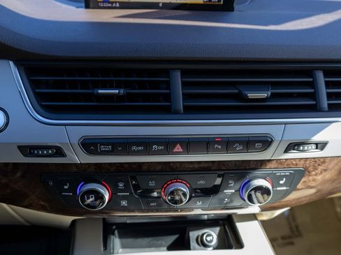 Used 2018 Audi Q7 2.0T Premium Plus image 23