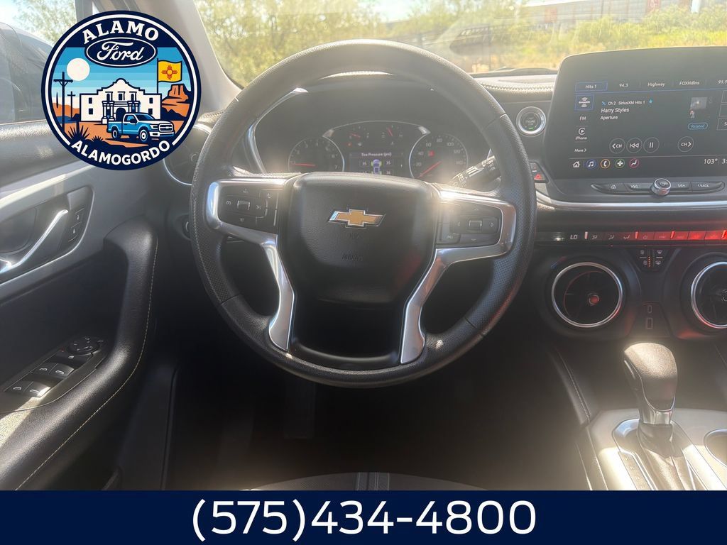 Used 2023 Chevrolet Blazer LT FWD image 13