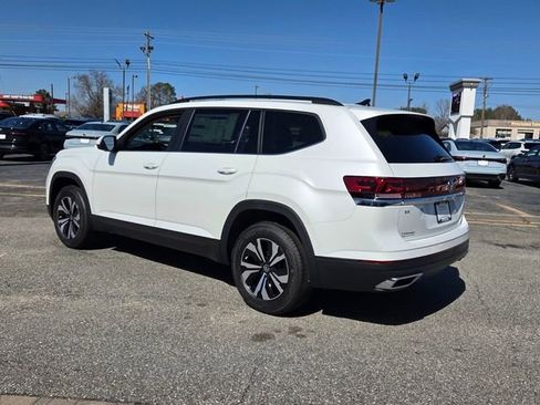 New 2026 Volkswagen Atlas SE FWD image 10