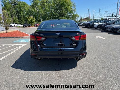 Used 2023 Nissan Altima 2.5 SR w/ SR Premium Package AWD/4WD image 6