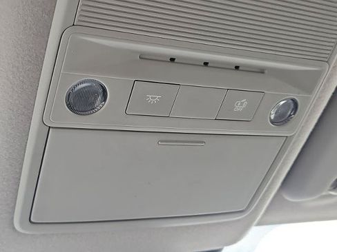 Certified 2025 Nissan Kicks SR FWD image 23