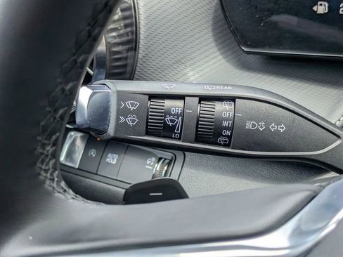 Used 2025 Chevrolet Equinox LT FWD image 27