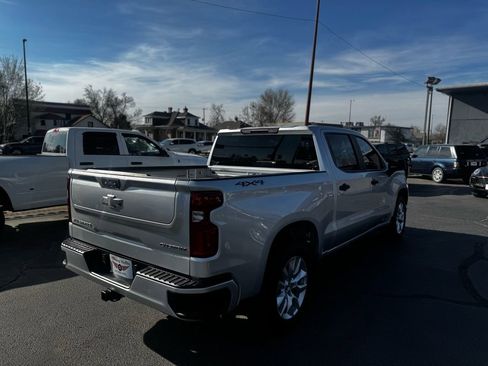 Used 2022 Chevrolet Silverado 1500 Custom w/ Safety Confidence Package AWD/4WD image 6