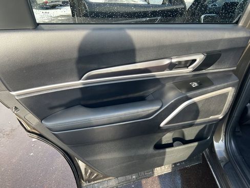 Certified 2023 Kia Telluride S w/ S Sunroof Package image 11