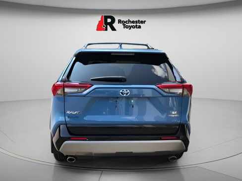 Certified 2022 Toyota RAV4 SE w/ Convenience Package AWD/4WD image 6