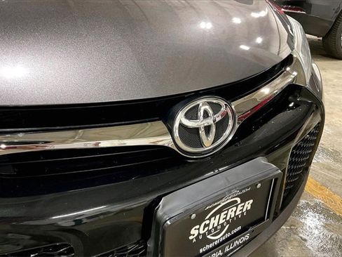 Used 2016 Toyota Camry SE image 28