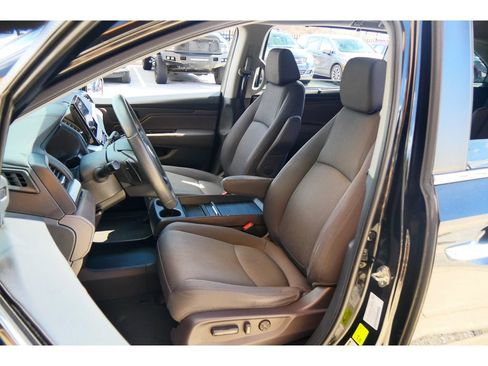 Used 2019 Honda Odyssey EX image 10
