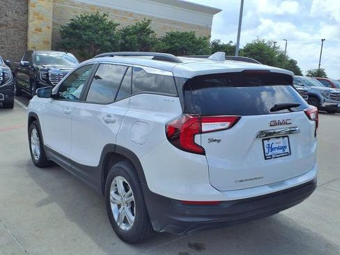 Used 2022 GMC Terrain SLE w/ Driver Convenience Package FWD image 25