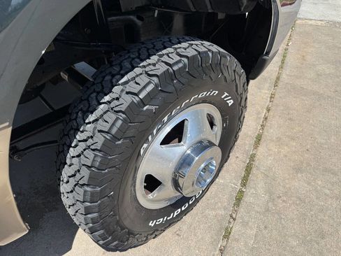 Used 2004 Ford F350 XL image 29