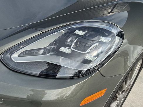 Used 2023 Porsche Panamera image 7