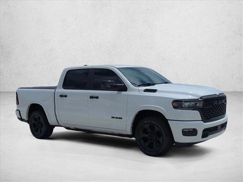 Used 2025 RAM 1500 Big Horn AWD/4WD image 3