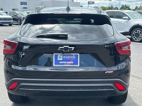 Used 2026 Chevrolet Trax RS w/ Sunroof Package FWD image 7