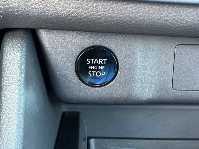 Certified 2025 Nissan Rogue SV AWD/4WD image 35