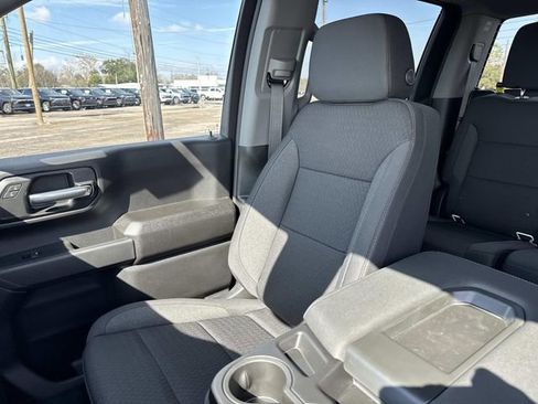 New 2026 Chevrolet Silverado 1500 Custom Trail Boss w/ Turbomax Blackout Package AWD/4WD image 39