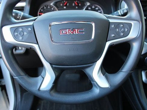 Used 2023 GMC Acadia SLE w/ Driver Convenience Package image 13