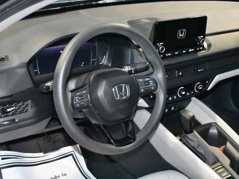 Used 2024 Honda Accord EX image 2