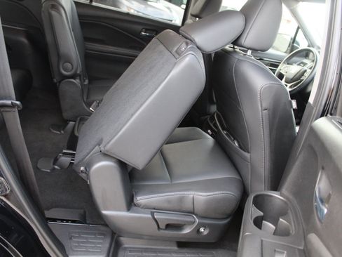 Used 2021 Honda Pilot Touring image 20