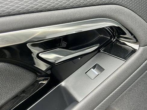 Used 2023 Land Rover Range Rover Evoque R-Dynamic S image 12