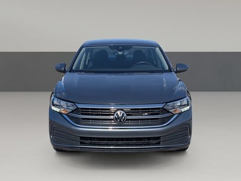 Used 2023 Volkswagen Jetta SE FWD image 5