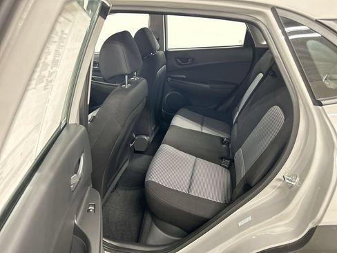 Used 2023 Hyundai Kona SE AWD/4WD image 19