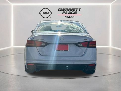 Used 2024 Nissan Altima 2.5 SR image 6
