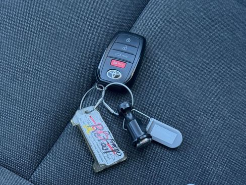 Used 2025 Toyota Camry LE image 22