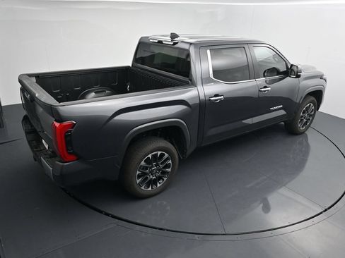 Used 2026 Toyota Tundra Limited AWD/4WD image 27